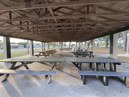 veterans-park-covered-picnic-tables