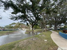 reflections-park-walkway