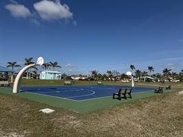 sands-park-basketball-court