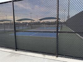 lake-kennedy-racquet-center-courts-from-outside